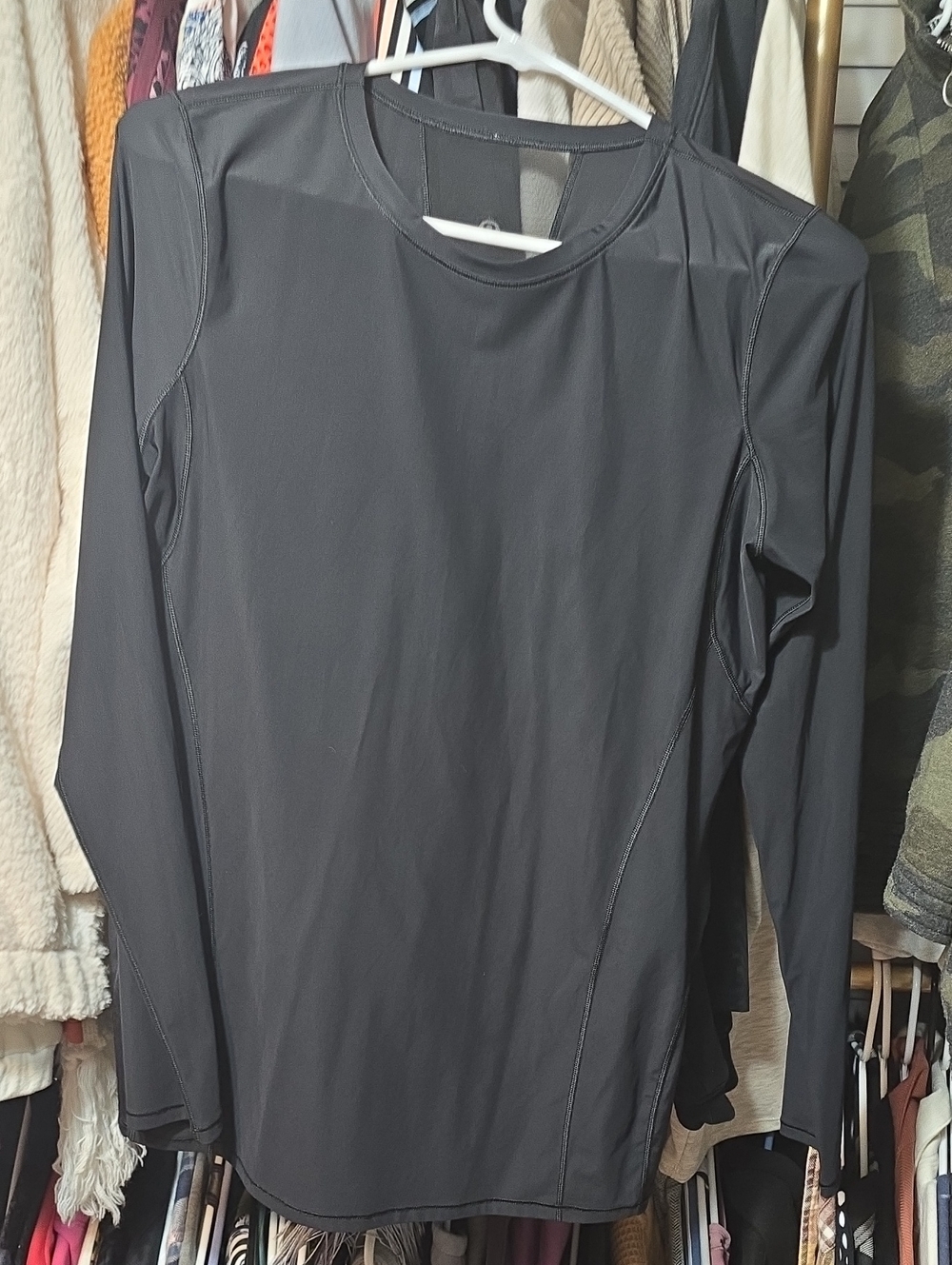 lululemon athletica Long-Sleeve Athletic Top - Black New Never Worn